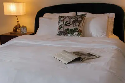 Image de Elegant Home in Elora with Stylish Décor and Excellent Location