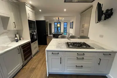 Image de Opulent Oasis | 3Bed | WiFi | Pvt Garden | Chelsea