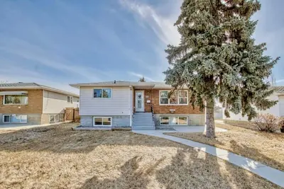 Image de Bright two Bedrooms, Plus den