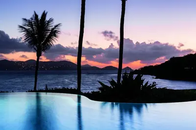 Image de Premier top floor location at tropical paradise Ritz Carlton Residence's.