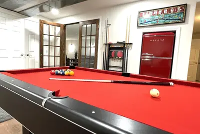 Image de Hot tub - 4 Bedroom - 3. 5 Bathrooms - Perfect Location