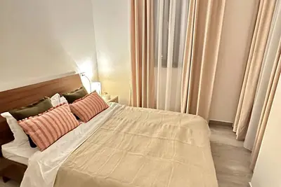 Image de Sunset Apartment - Central Apt with Rooftop Garden