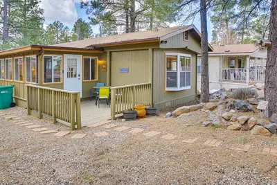 Image de Patio & Grill: Cozy Cabin in Munds Park!