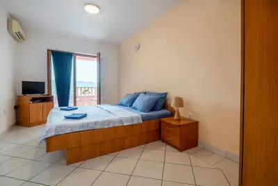 Image de Villa Nikola - Studio Apartment with Balcony and Sea View