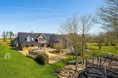 Image de Magnifique maison à Spøttrup avec WiFi