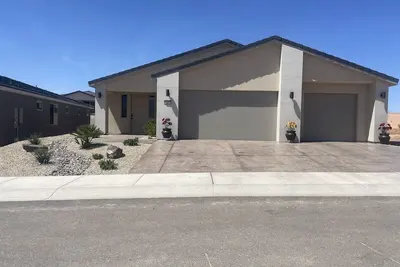 Image de Desert Oasis Home w/Private Pool & Spa