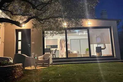 Image de Maison de vacances avec terrasse et barbecue