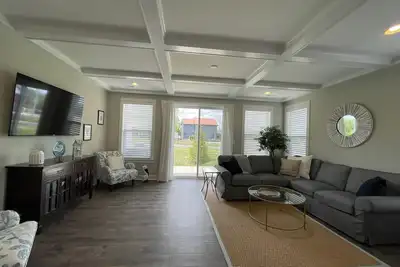 Image de Luxe Lewes 3br Townhouse with Pool and Roof Deck on Georgetown-Lewes Trail