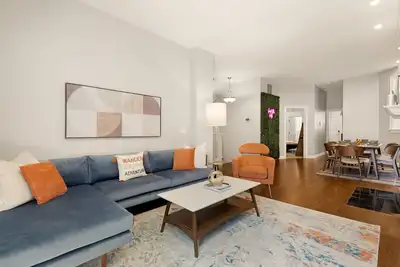 Image de 4bd Condo w/Parking & Game Room