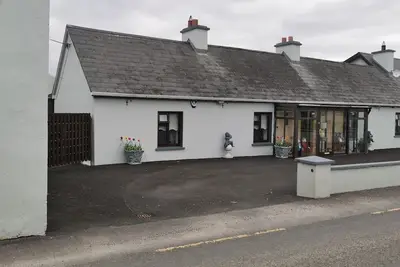 Lovely 2-Bed House in Ballyheigue