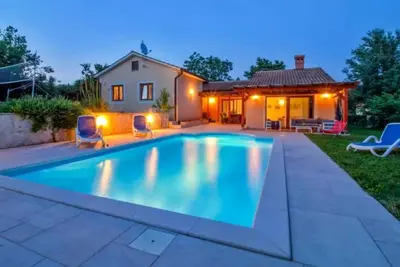 Image de Villa Simac With Pool and Whirlpool, Pazin, Croatia