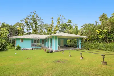 Image de Dog-friendly home near the ocean with lanai, washer/dryer, desk and Free Wifi