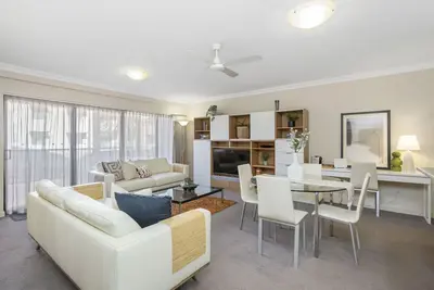 Image de Executive 2br Suite on Mounts Bay Road