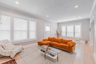 Trendy Bishops Arts Dist. Retreat