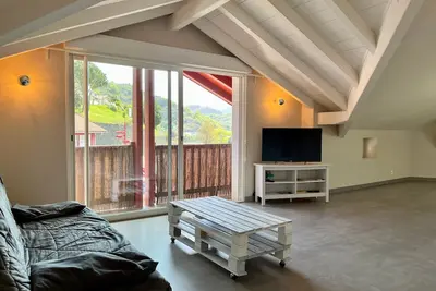 Image de Appartement T3 neuf à Urrugne, proche frontière, commerces et plage, stationnement gratuit.