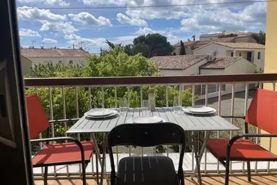 Image de Charmant T2 climatisé proche plage avec balcon - 4 couchages, Port de Saint Pierre La Mer