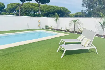 Image de Chalet En La Barrosa, ! a Menos de 10 Minutos de la Playa!