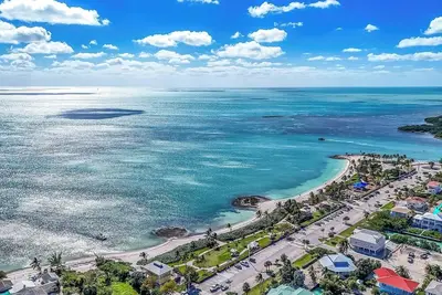 Image de Sombrero Beach Luxury Retreat, Steps to the beach 4 bed 4 bath with 2 kayaks