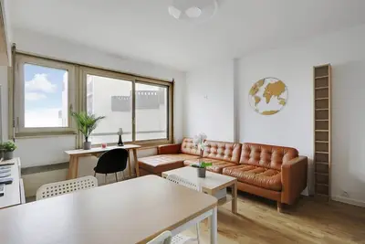 Image de A Beautiful 1/2-Br in Montparnasse with a  view