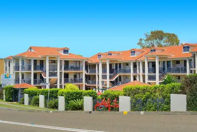 Image de South Pacific 202 - Modern 2 bedroom unit across from Flynn's beach