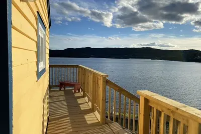 Image de One bedroom two bath beach house over looking the ocean.