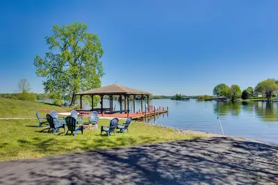Image de ‘The View’ - Waterfront Lake Anna Home w/ Dock!