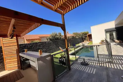 Image de Villa Contemporaine Avec Piscine Chauffée à 5min des Plages