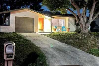 Image de Family Beach Getaway just minutes to the Gulf