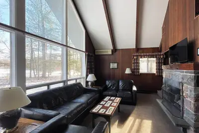 Image de Charming Lake Front Cabin in the Poconos