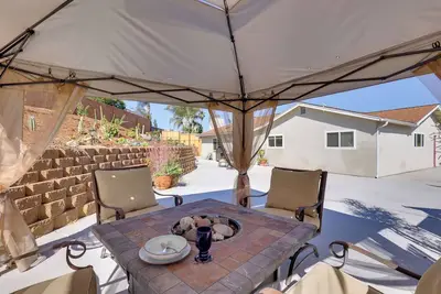Image de Sunny Vista Vacation Rental Home: 12 Mi to Beach!
