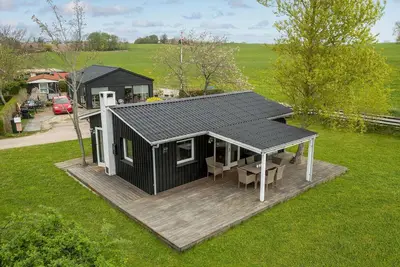 Image de Superbe maison à Rønde avec WiFi