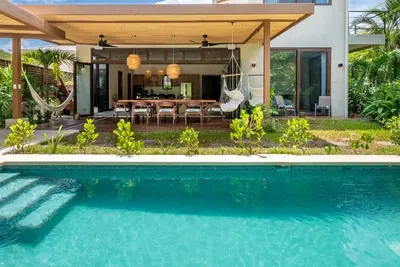 Image de Casa Cheetah: Gated Luxury Villa with Guest House - Walk to the Beach