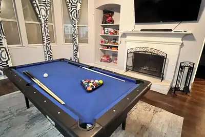 Image de Beautiful Home W/Pool & Fire Pit - Sleeps up to 16