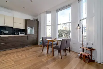 Image de GuestReady - Spacieux Apt près de Bbc Maida Vale