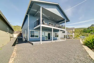 Image de Clearlake Vacation Rental w/ Nearby Lake Access!