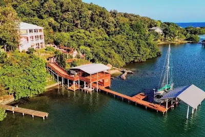 Image de El Palacio Rosa on Blue Lagoon 2Br Beachfront