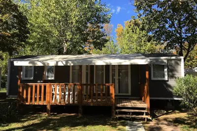 Image de Mobil home Premium 38m² ( 3 ch-6 pers) + Tv + Climatisation + Terrasse couverte 6 personnes