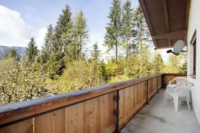 Image de Appartement \"Hochstaufen\" avec vue sur les montagnes, balcon et Wi-Fi