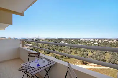 Image de Appartement 'Serra E Mar' avec vue sur la mer, Wi-Fi et climatisation