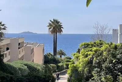 Image de Appartement 2/3 Pièces - 4 Couchages - Proche Plages