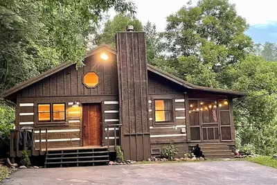 Image de Family friendly cabin, Screened porch, Fire pit