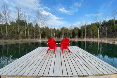 Image de Cozy Hobby Farm Cottage in Uxbridge