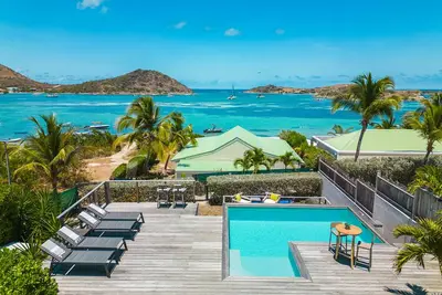 Image de Waterfront and water access, 5 Bedrooms, 10 pax. Kayaks, Ac & optic fiber wifi