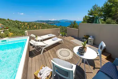 Image de Luxury Skiathos Villa | 2 Bedrooms | Villa Suite White Gea | Private Pool