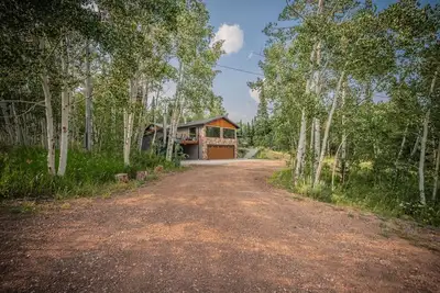 Image de Centennial Mountain Retreat