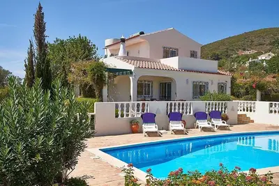 Image de Elegant Family Villa, A/C, Private Pool, Landscaped Garden, Sea Views - 15mins walk to Santa Barbara
