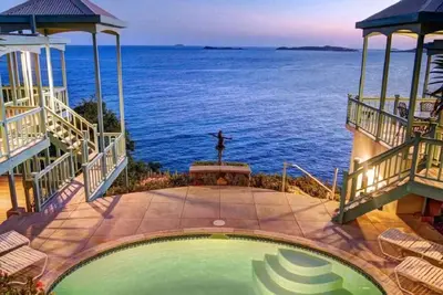 Image de Water Cliff Villa Cruz Bay!