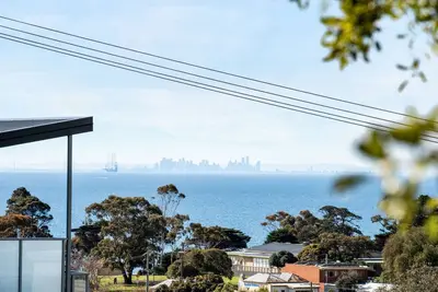 Image de Beautiful Victorian Home With Amazing Views and Centrally Located