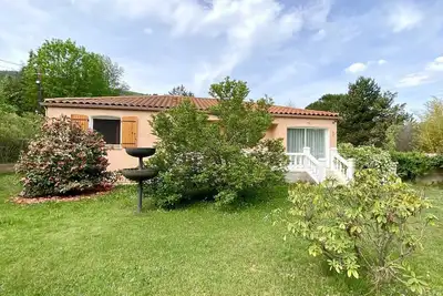 Image de Belle villa de plain pied avec clim et terrain de plus de 1000m²
