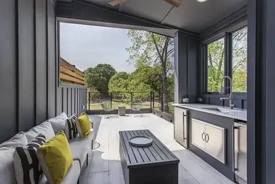 Image de Luminous by Atlanta Luxury Rentals